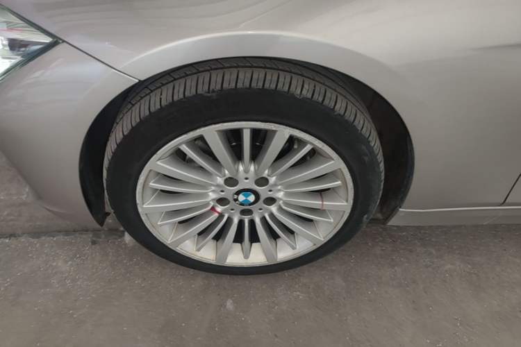 Used BMW 3 Series 2018 320Li Fashion Model Left Front Wheel Hub