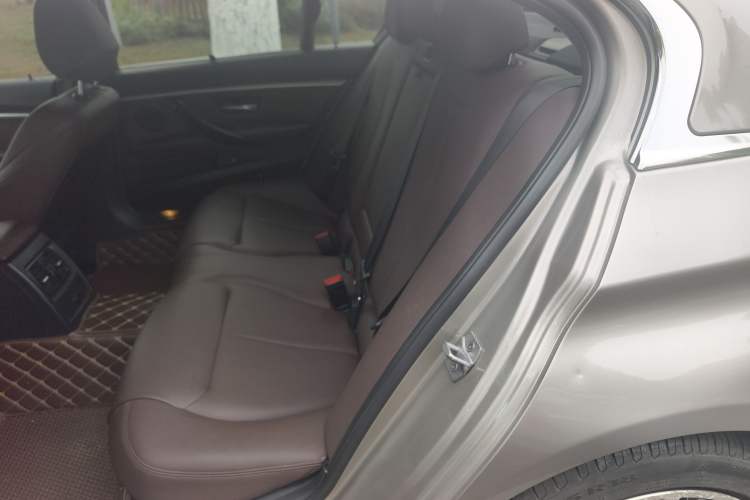 Used BMW 3 Series 2018 320Li Leading Luxury Package Left Rear Seat