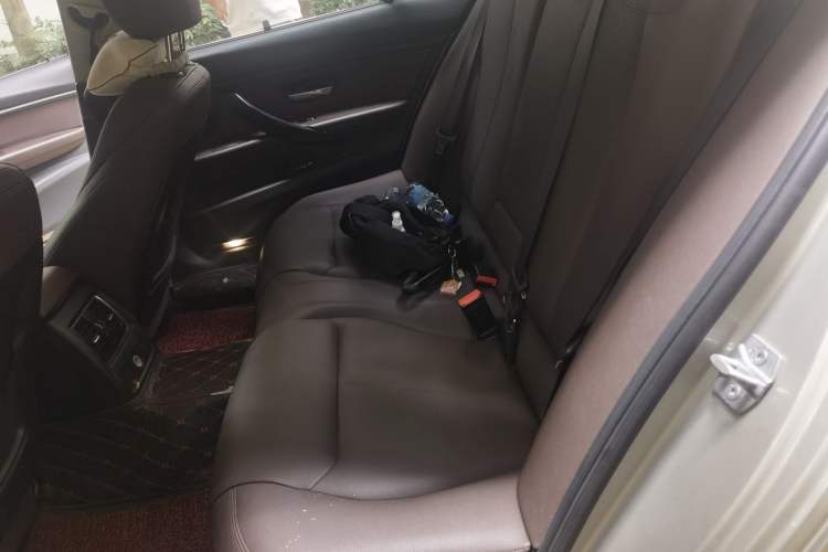 Used BMW 3 Series 2018 320Li Fashion Model Left Rear Seat