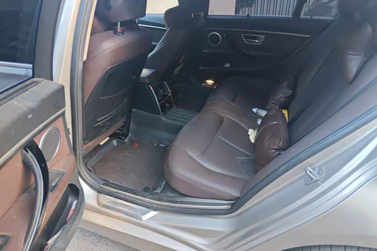 Used BMW 3 Series 2018 320Li Fashion Model Left Rear Seat