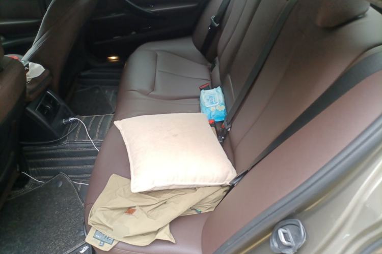 Used BMW 3 Series 2018 320Li Fashion Model Left Rear Seat