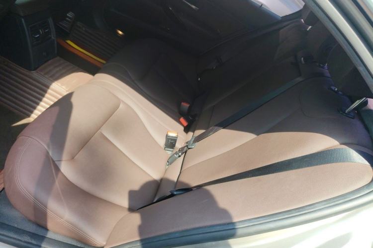 Used BMW 3 Series 2018 320Li Fashion Model Left Rear Seat