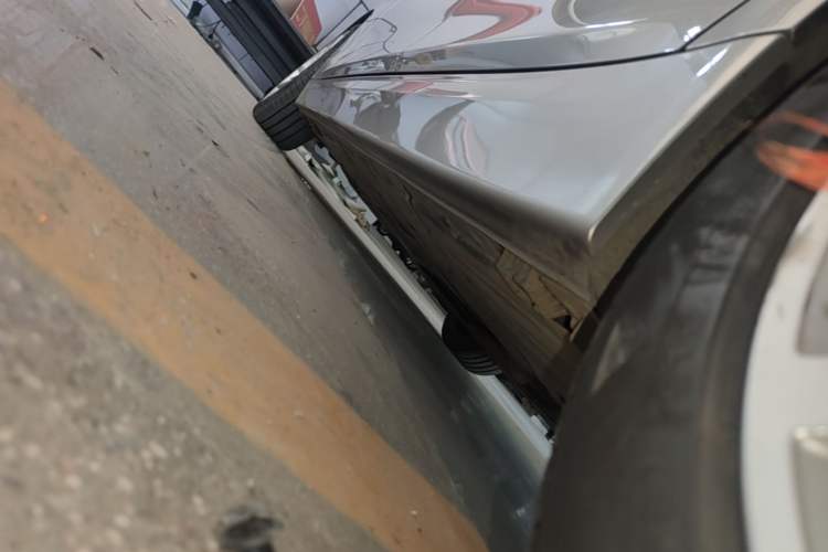 Used BMW 3 Series 2018 320Li Fashion Model Left Side Sill