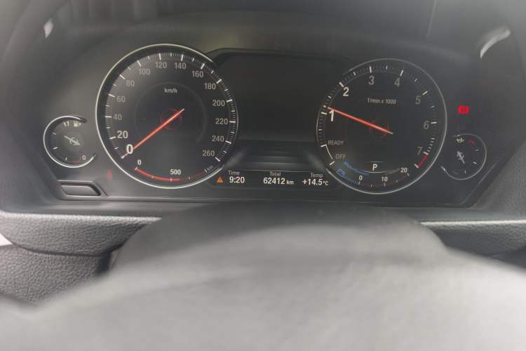 Used BMW 3 Series 2018 320Li Leading Luxury Package Odometer Close Up