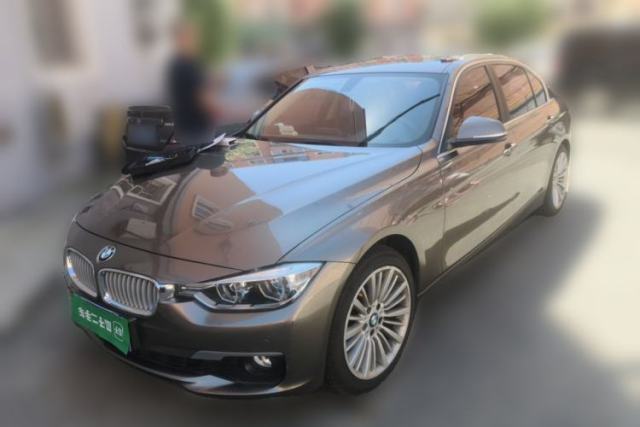Ojetý BMW 3 Series 2018 320Li Fashion Model