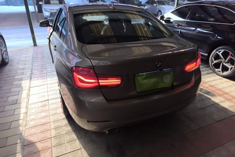 Used BMW 3 Series 2018 320Li Fashion Model Rear Left 45 Deg