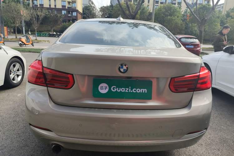 Used BMW 3 Series 2018 318Li Rear