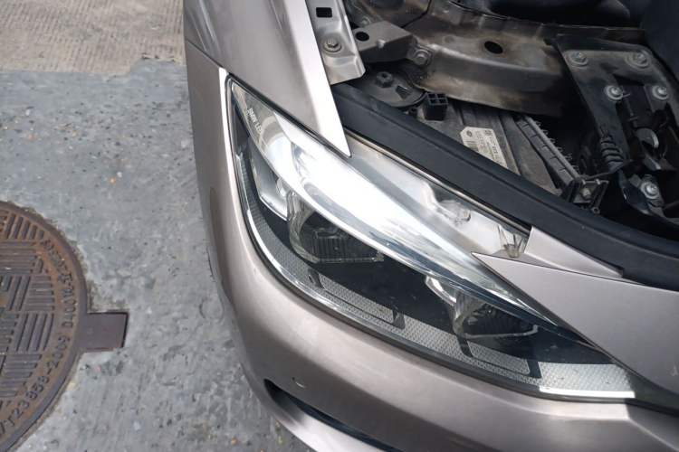 Used BMW 3 Series 2018 320Li Fashion Model Right Front Headlight