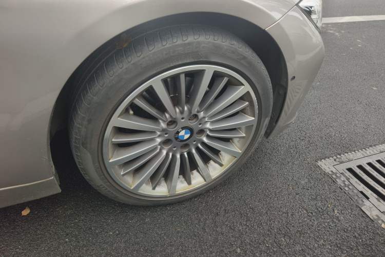 Used BMW 3 Series 2018 320Li Leading Luxury Package Right Front Wheel Hub