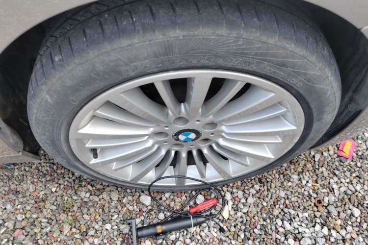 Used BMW 3 Series 2018 320Li Fashion Model Right Front Wheel Hub