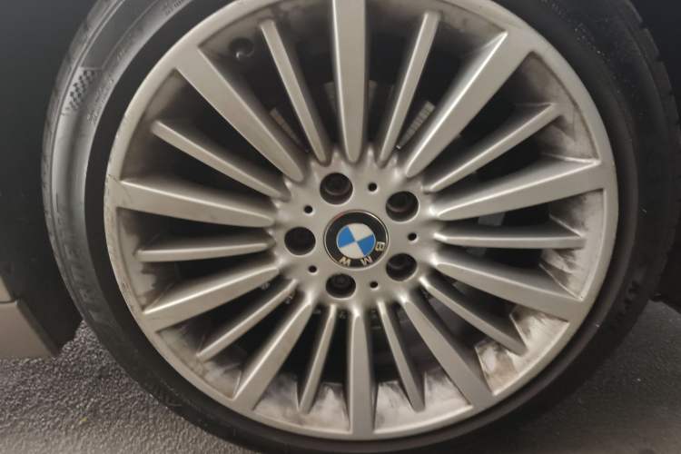 Used BMW 3 Series 2018 320Li Fashion Model Right Front Wheel Hub