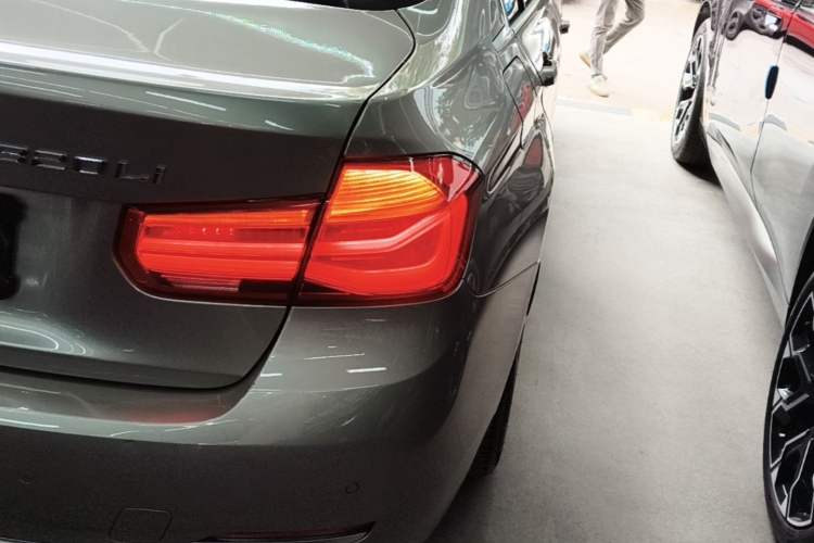 Used BMW 3 Series 2018 320Li Fashion Model Right Rear Taillight