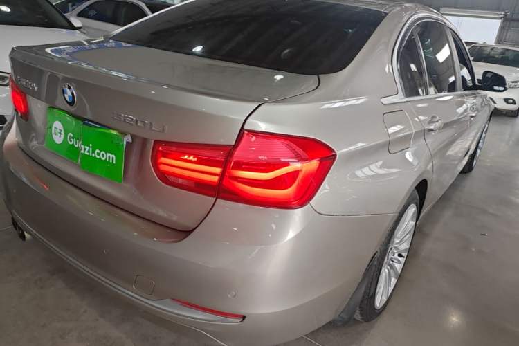 Used BMW 3 Series 2018 320Li Fashion Model Right Rear Taillight