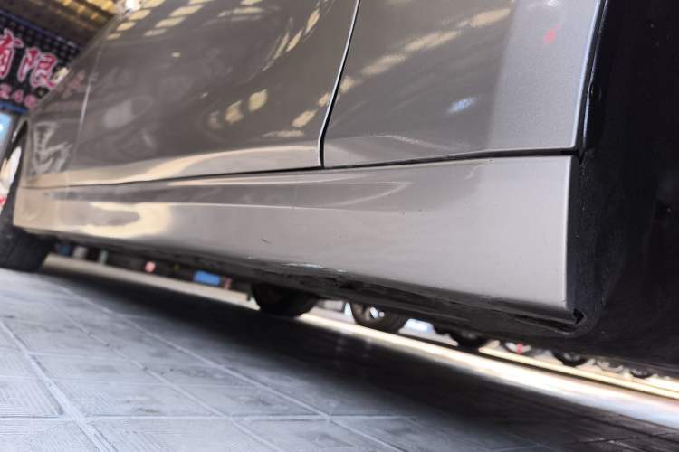 Used BMW 3 Series 2018 320Li Fashion Model Right Side Sill