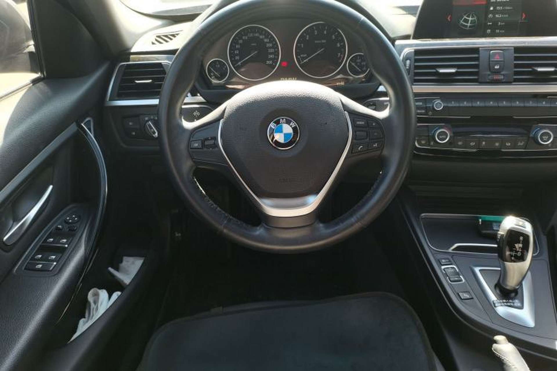 Used BMW 3 Series 2018 320Li Fashion Model Steering Wheel