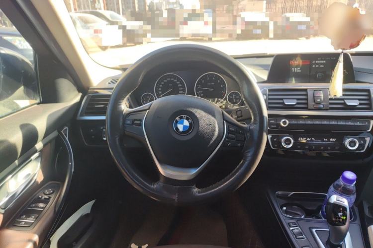 Used BMW 3 Series 2018 320Li xDrive Fashion Model Steering Wheel