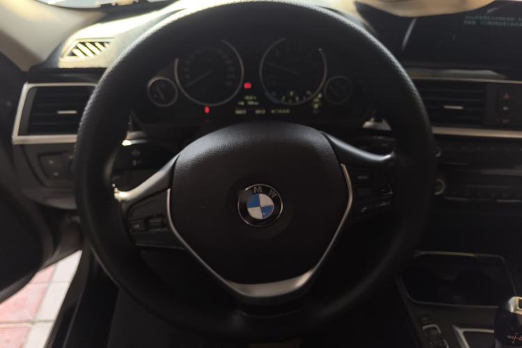 Used BMW 3 Series 2018 320Li Fashion Model Steering Wheel