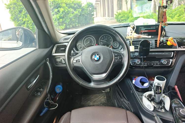 Used BMW 3 Series 2018 320Li Fashion Model Steering Wheel