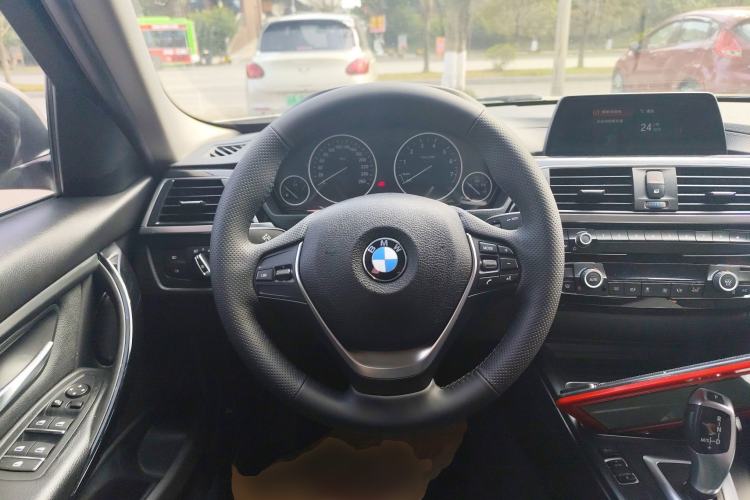 Used BMW 3 Series 2018 318Li Steering Wheel