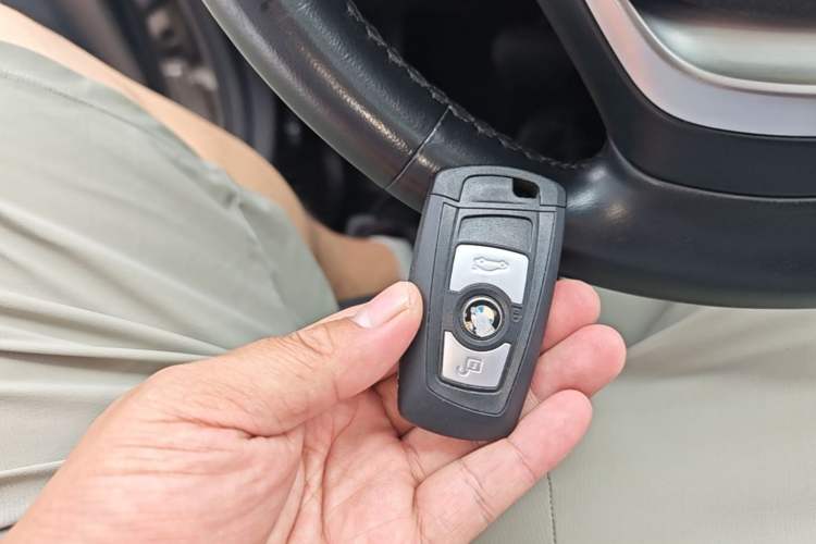 Used BMW 3 Series 2018 318Li Vehicle Key