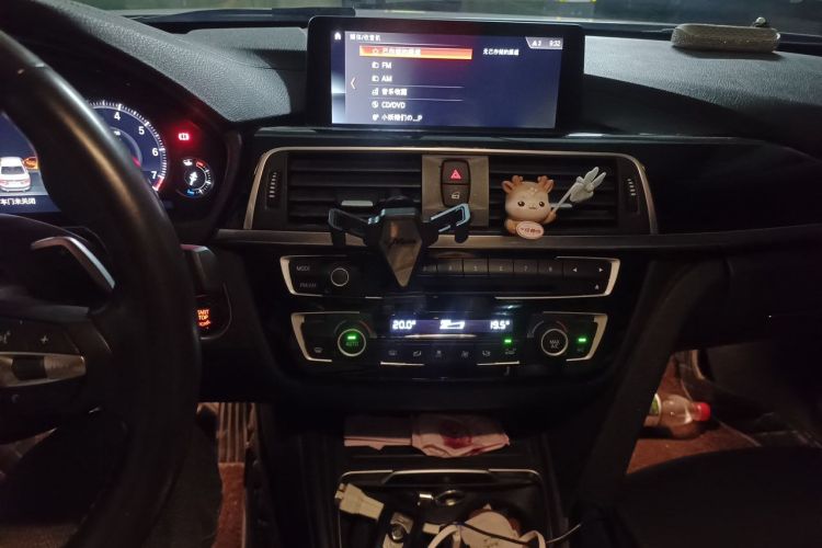Used BMW 3 Series 2018 320Li Leading Model M Sport Package Audio And AC Panel