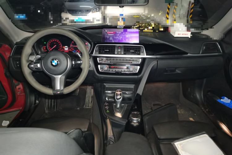 Used BMW 3 Series 2018 320Li Leading Model M Sport Package Center Console