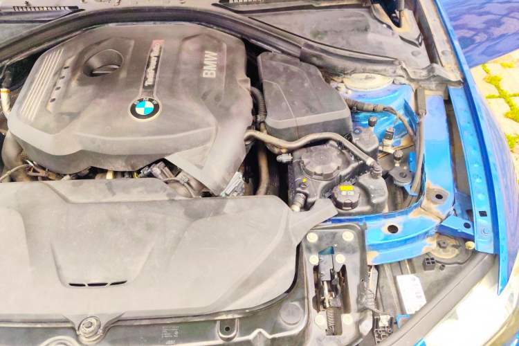 Used BMW 3 Series 2018 330i M Sport Night Edition Engine Bay Left