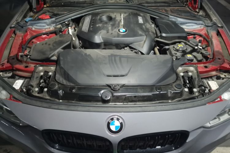 Used BMW 3 Series 2018 320Li Leading Model M Sport Package Engine Bay