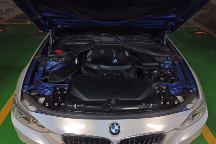 Used BMW 3 Series 2018 320Li Leading Model M Sport Package Engine Bay