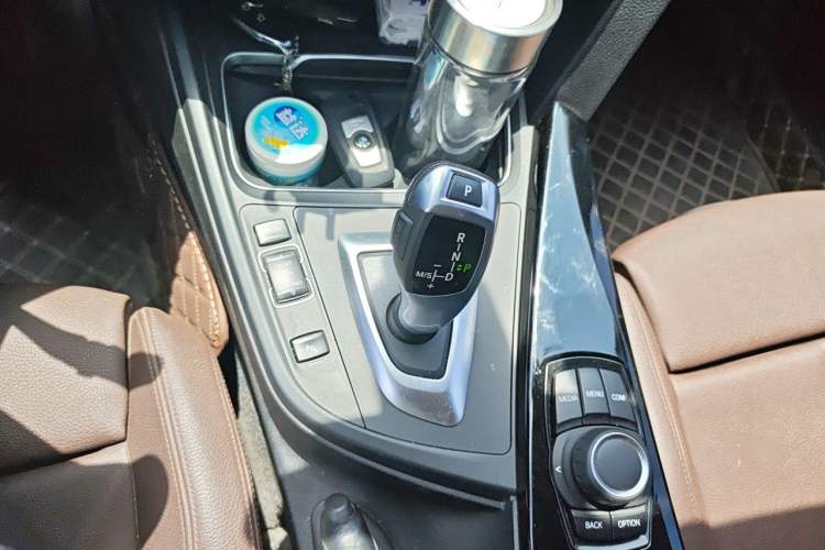 Used BMW 3 Series 2018 320Li Fashion Model Gear Lever