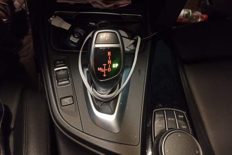 Used BMW 3 Series 2018 320Li Leading Model M Sport Package Gear Lever