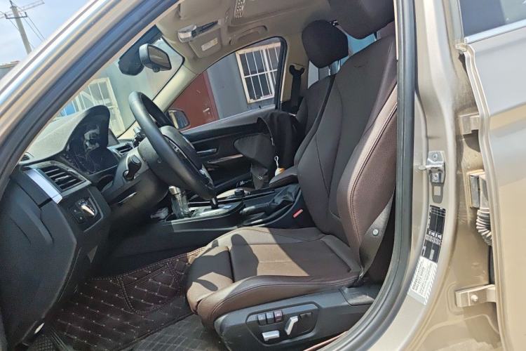 Used BMW 3 Series 2018 320Li Fashion Model Left Front Seat