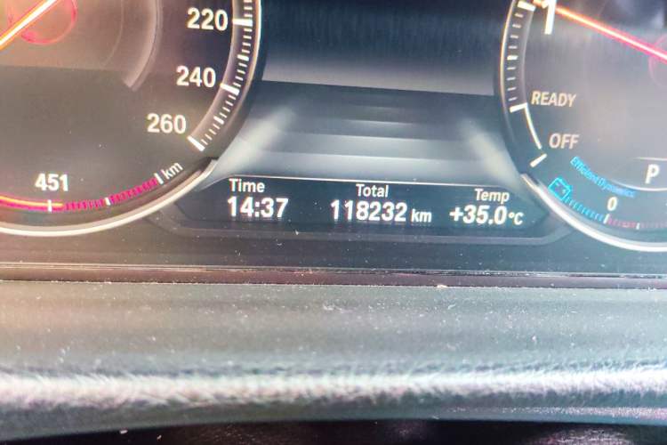 Used BMW 3 Series 2018 330i M Sport Night Edition Odometer Close Up