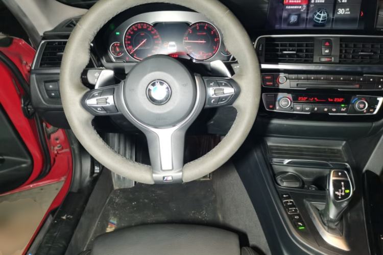 Used BMW 3 Series 2018 320Li Leading Model M Sport Package Steering Wheel