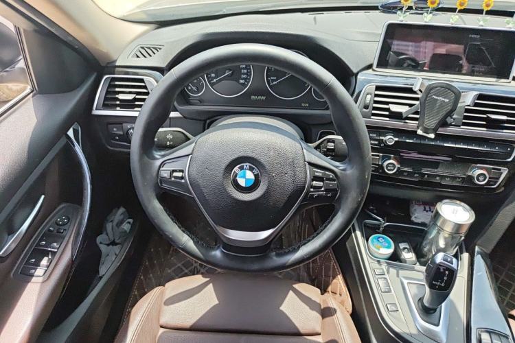 Used BMW 3 Series 2018 320Li Fashion Model Steering Wheel
