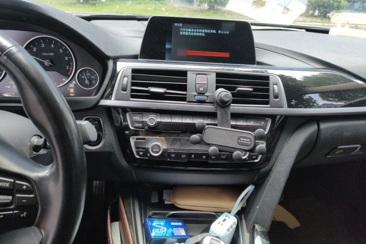 Used BMW 3 Series 2018 320Li Fashion Model Audio And AC Panel