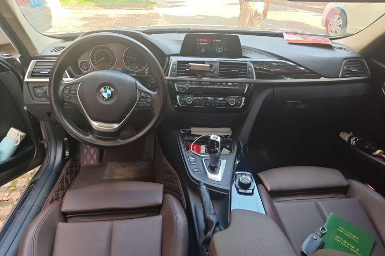Used BMW 3 Series 2018 320Li Fashion Model Center Console