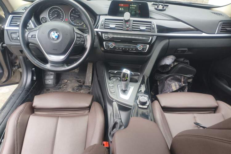 Used BMW 3 Series 2018 320Li Fashion Model Center Console