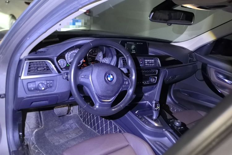 Used BMW 3 Series 2018 320Li Fashion Model Center Console