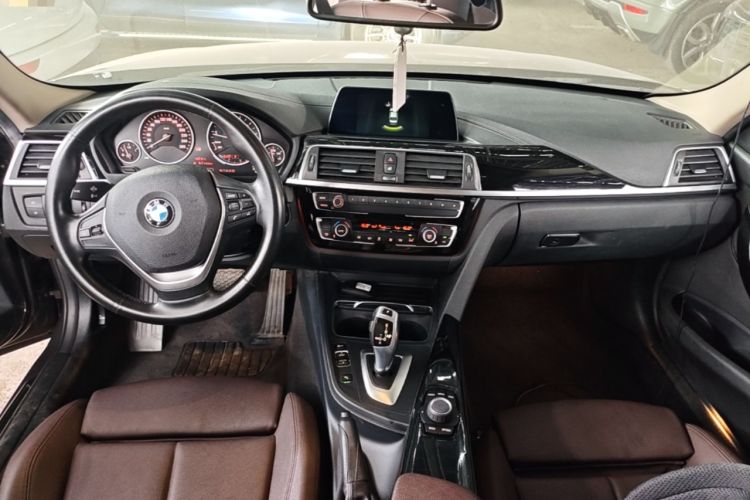 Used BMW 3 Series 2018 320Li Fashion Model Center Console