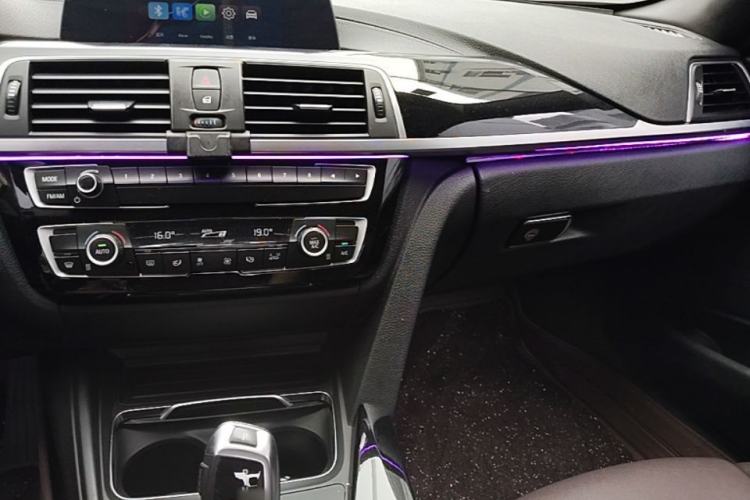 Used BMW 3 Series 2018 320Li Fashion Model Center Console
