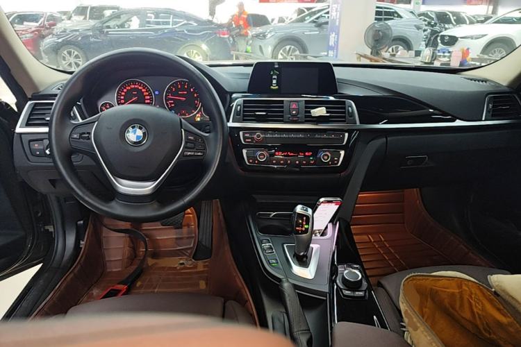 Used BMW 3 Series 2018 320Li Fashion Model Center Console