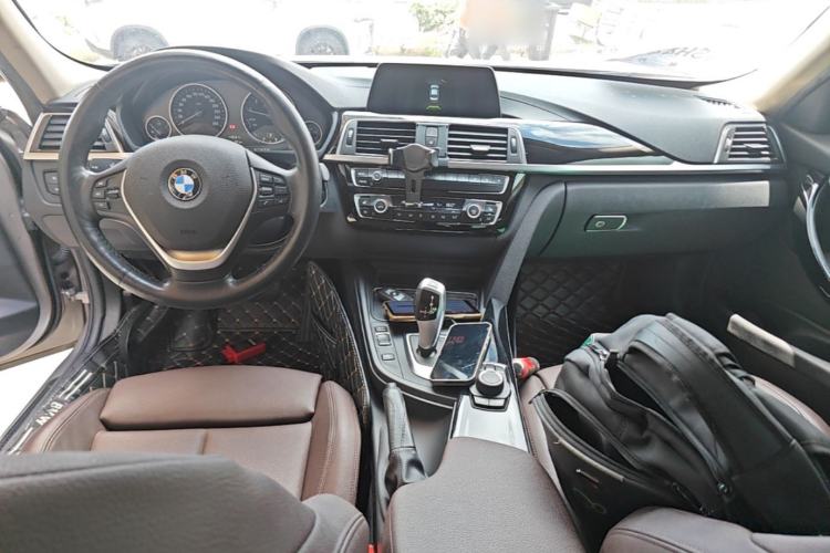 Used BMW 3 Series 2018 320Li Fashion Model Center Console