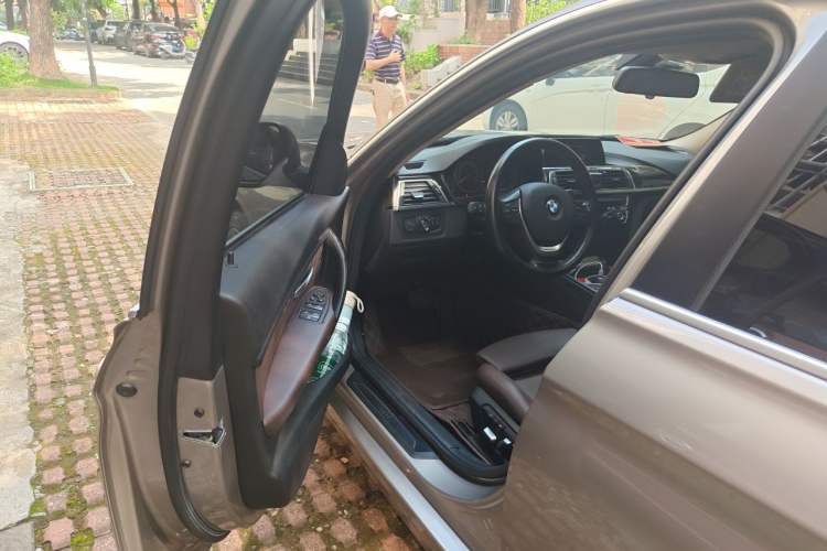 Used BMW 3 Series 2018 320Li Fashion Model Driver Seat