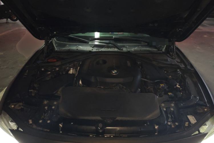 Used BMW 3 Series 2018 330Li M Sport Shadow Edition Engine Bay