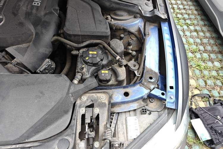 Used BMW 3 Series 2018 320Li Leading Model M Sport Package Engine Bay Left