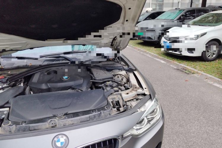 Used BMW 3 Series 2018 320i M Sport Package Engine Bay Left