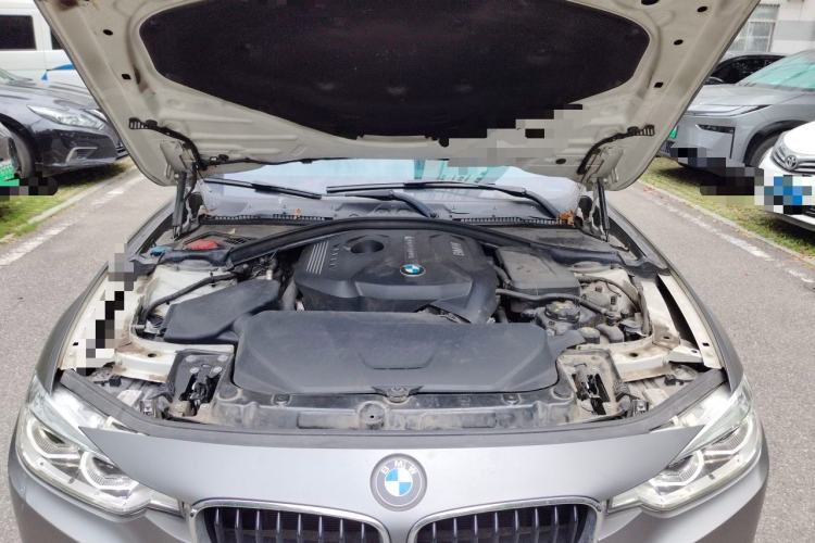Used BMW 3 Series 2018 320i M Sport Package Engine Bay