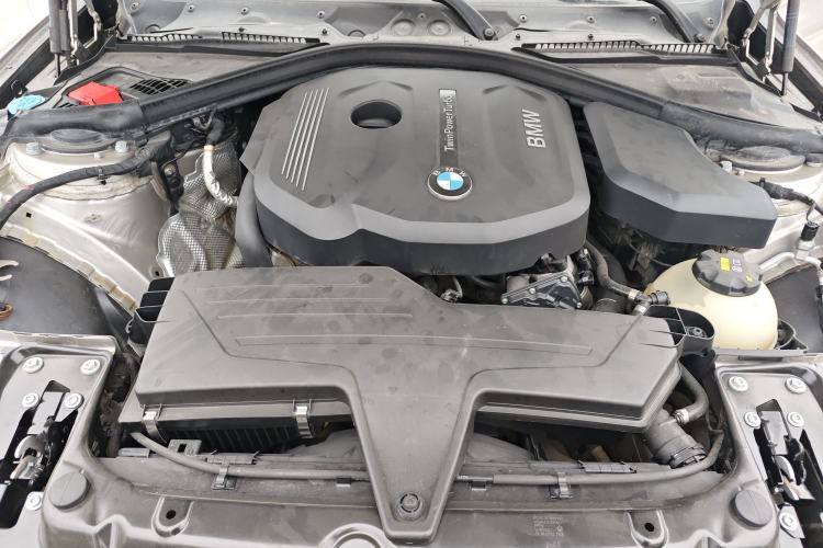Used BMW 3 Series 2018 318Li Engine Bay