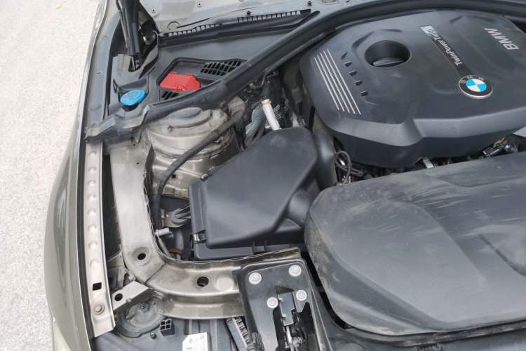 Used BMW 3 Series 2018 320Li Fashion Model Engine Bay Right